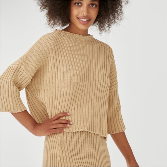 Babaa Sweaters - Babaa tan ribbed sweater no. 33